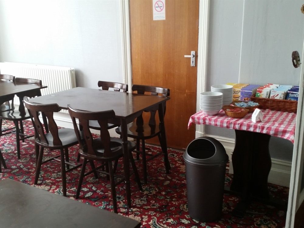 Rayners Hotel ブラックプール エクステリア 写真
